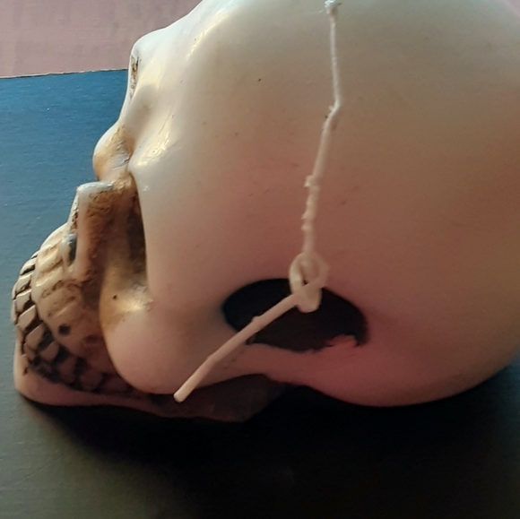 Halloween Decor Bleeding Skull Wax Candle White - Picture 4 of 9